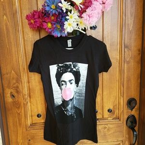 new frida kahlo tee